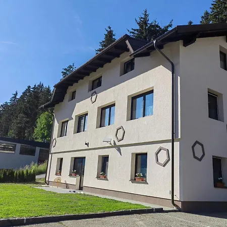 Hexagon * ספיטל אן דר דראו